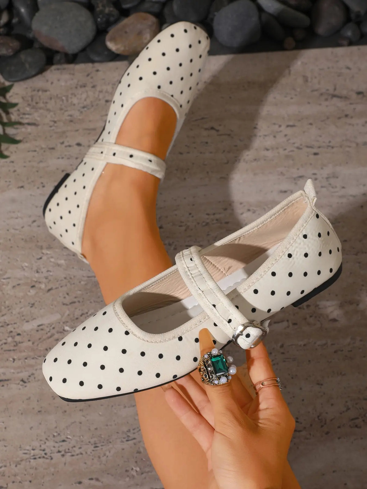 Damen Vintage Mary Jane Schuhe mit eckiger Zehenpartie, bequeme Schuhe mit niedrigem Absatz, modische Pendlerschuhe für Damen, ganzjährig