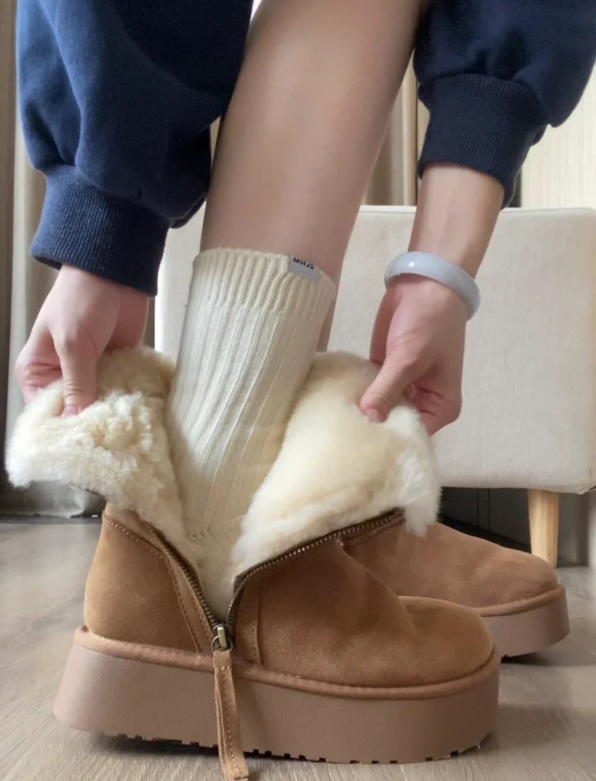 Women’s Cozy Lined Platform Boots