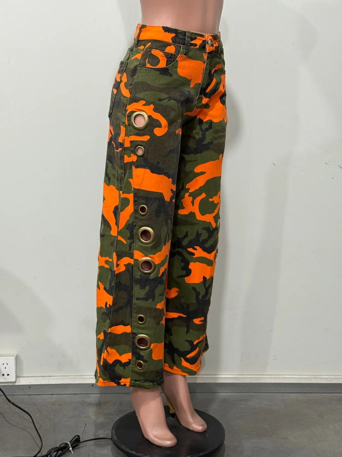 8782 2026 New Summer Camouflage Women Pants, Loose-Fitting Straight Leg, Mid Waist, Zipper Fly, Casual Style, All Seasons