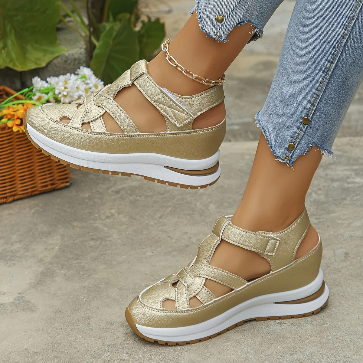 Orthopädische Plateau-Sandalen – Schmerzfrei gehen & sofort größer wirken