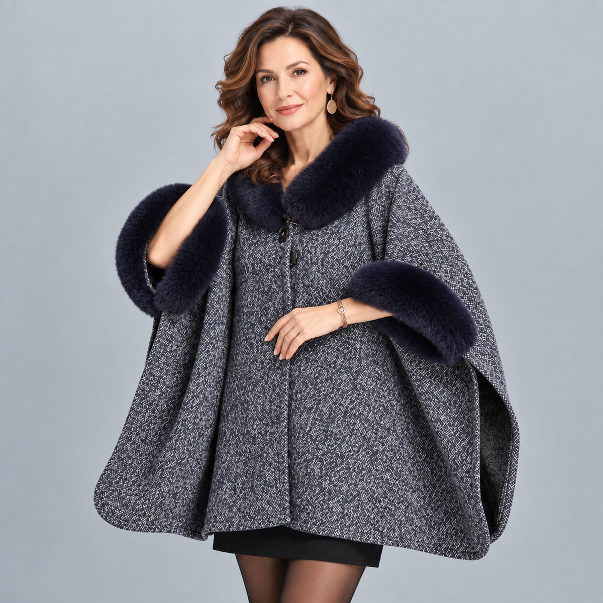 2026 New Arrival – Women’s Elegant Faux-Fur Winter Cape Coat | British-Inspired Luxury Outerwear